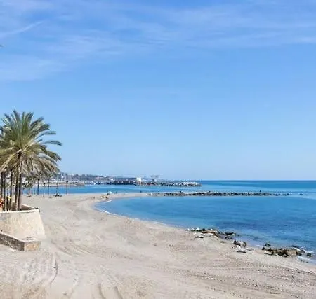 Apartamento 3 Hab. Primera Linea De Playa - Centro *